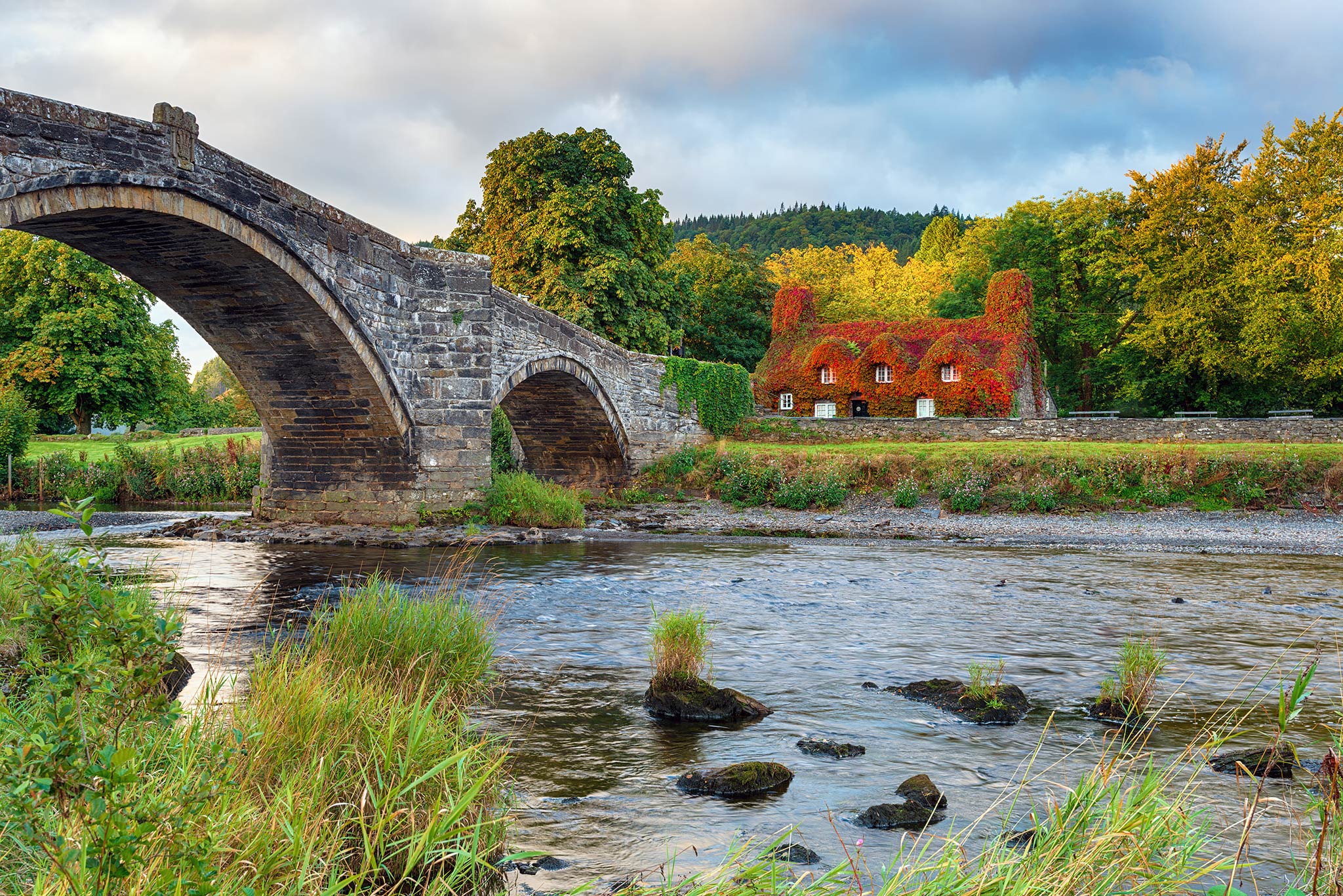 Snowdonia Scenic Drive from Llandudno & Conwy